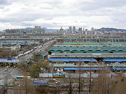 https://upload.wikimedia.org/wikipedia/commons/thumb/3/35/Garak_Market_Seoul.JPG/250px-Garak_Market_Seoul.JPG
