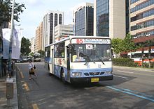 https://upload.wikimedia.org/wikipedia/commons/thumb/5/53/Busan_City_Bus_85.jpg/220px-Busan_City_Bus_85.jpg