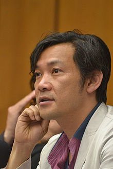https://upload.wikimedia.org/wikipedia/commons/thumb/5/57/Jeong_Jin-yeong.2011.jpg/220px-Jeong_Jin-yeong.2011.jpg