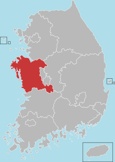 https://upload.wikimedia.org/wikipedia/commons/thumb/9/9e/South_Korea-South_Chungcheong.svg/227px-South_Korea-South_Chungcheong.svg.png