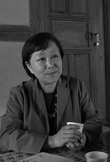 https://upload.wikimedia.org/wikipedia/commons/thumb/c/cb/Oh_Jung-hee.jpg/218px-Oh_Jung-hee.jpg