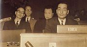 https://upload.wikimedia.org/wikipedia/ko/thumb/9/97/Yun_Lim_Oh_Lim.jpg/180px-Yun_Lim_Oh_Lim.jpg