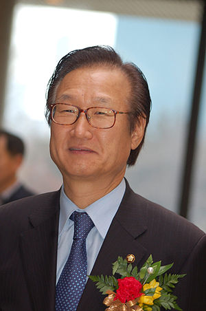 https://upload.wikimedia.org/wikipedia/ko/thumb/c/c7/HURWONJAE2009.jpg/300px-HURWONJAE2009.jpg