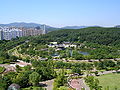 https://upload.wikimedia.org/wikipedia/commons/thumb/1/13/Bundang_Central_Park.JPG/120px-Bundang_Central_Park.JPG