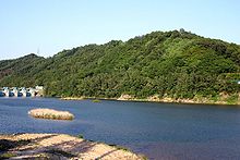 https://upload.wikimedia.org/wikipedia/commons/thumb/1/15/Korea-Spring_in_Andong-Nakdong_River-01.jpg/220px-Korea-Spring_in_Andong-Nakdong_River-01.jpg