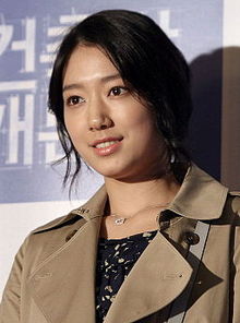 https://upload.wikimedia.org/wikipedia/commons/thumb/1/18/120313_%EA%B1%B4%EC%B6%95%ED%95%99%EA%B0%9C%EB%A1%A0_VIP_%EC%8B%9C%EC%82%AC%ED%9A%8C_%EB%B0%95%EC%8B%A0%ED%98%9C_%EC%A7%81%EC%B0%8D.jpg/220px-120313_%EA%B1%B4%EC%B6%95%ED%95%99%EA%B0%9C%EB%A1%A0_VIP_%EC%8B%9C%EC%82%AC%ED%9A%8C_%EB%B0%95%EC%8B%A0%ED%98%9C_%EC%A7%81%EC%B0%8D.jpg