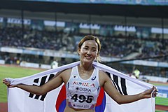 https://upload.wikimedia.org/wikipedia/commons/thumb/2/22/Jung_Hyelim_Of_Korea_%28100_M_H_Gold_Winner%29_2017.jpg/240px-Jung_Hyelim_Of_Korea_%28100_M_H_Gold_Winner%29_2017.jpg