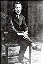 https://upload.wikimedia.org/wikipedia/commons/thumb/2/27/Kim_Seong-su_1930%27s.jpg/140px-Kim_Seong-su_1930%27s.jpg