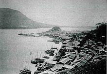 https://upload.wikimedia.org/wikipedia/commons/thumb/3/30/Busan_port.jpg/220px-Busan_port.jpg
