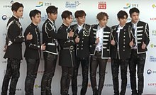https://upload.wikimedia.org/wikipedia/commons/thumb/3/3f/EXO_at_Dream_Concert_on_June_3%2C_2017.jpg/220px-EXO_at_Dream_Concert_on_June_3%2C_2017.jpg