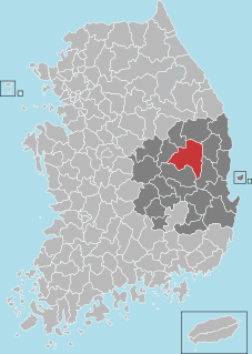 https://upload.wikimedia.org/wikipedia/commons/thumb/5/56/North_Gyeongsang-Andong.svg/227px-North_Gyeongsang-Andong.svg.png