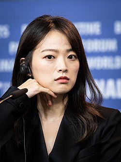 https://upload.wikimedia.org/wikipedia/commons/thumb/5/5c/Chun_Woo-Hee-9494.jpg/250px-Chun_Woo-Hee-9494.jpg