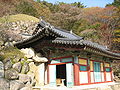 https://upload.wikimedia.org/wikipedia/commons/thumb/7/7f/Korea-Gyeongju-Seokguram-12.jpg/120px-Korea-Gyeongju-Seokguram-12.jpg