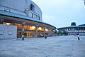 https://upload.wikimedia.org/wikipedia/commons/thumb/a/a0/Seoul_Arts_Center.jpg/120px-Seoul_Arts_Center.jpg