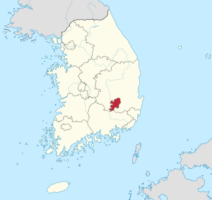 https://upload.wikimedia.org/wikipedia/commons/thumb/a/a7/Daegu-gwangyeoksi_in_South_Korea.svg/300px-Daegu-gwangyeoksi_in_South_Korea.svg.png