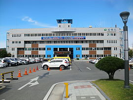 https://upload.wikimedia.org/wikipedia/commons/thumb/a/ac/Sangju_City_Hall.JPG/270px-Sangju_City_Hall.JPG