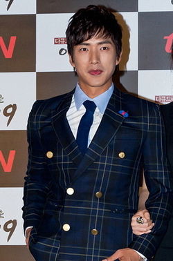 https://upload.wikimedia.org/wikipedia/commons/thumb/a/ad/Ko_Se-won_from_acrofan.jpg/250px-Ko_Se-won_from_acrofan.jpg