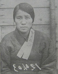 https://upload.wikimedia.org/wikipedia/commons/thumb/b/b6/Huh_Jung-sook.jpg/200px-Huh_Jung-sook.jpg