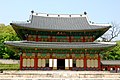 https://upload.wikimedia.org/wikipedia/commons/thumb/c/cb/Changdeokgung-Injeongjeon.jpg/120px-Changdeokgung-Injeongjeon.jpg