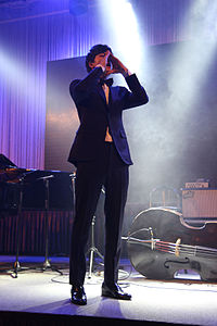 https://upload.wikimedia.org/wikipedia/commons/thumb/e/e1/Yoonhan_at_the_concert_%E2%80%98Yoonhan_%26_I%E2%80%99_in_Seoul.jpg/200px-Yoonhan_at_the_concert_%E2%80%98Yoonhan_%26_I%E2%80%99_in_Seoul.jpg