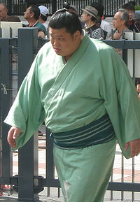 https://upload.wikimedia.org/wikipedia/commons/thumb/e/ec/Kasugao_08_Sep.jpg/200px-Kasugao_08_Sep.jpg