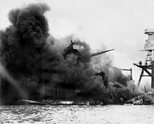 https://upload.wikimedia.org/wikipedia/commons/thumb/f/fc/USSArizona_PearlHarbor.jpg/220px-USSArizona_PearlHarbor.jpg