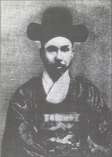 https://upload.wikimedia.org/wikipedia/ko/7/77/Park_Jong_Yang.jpg